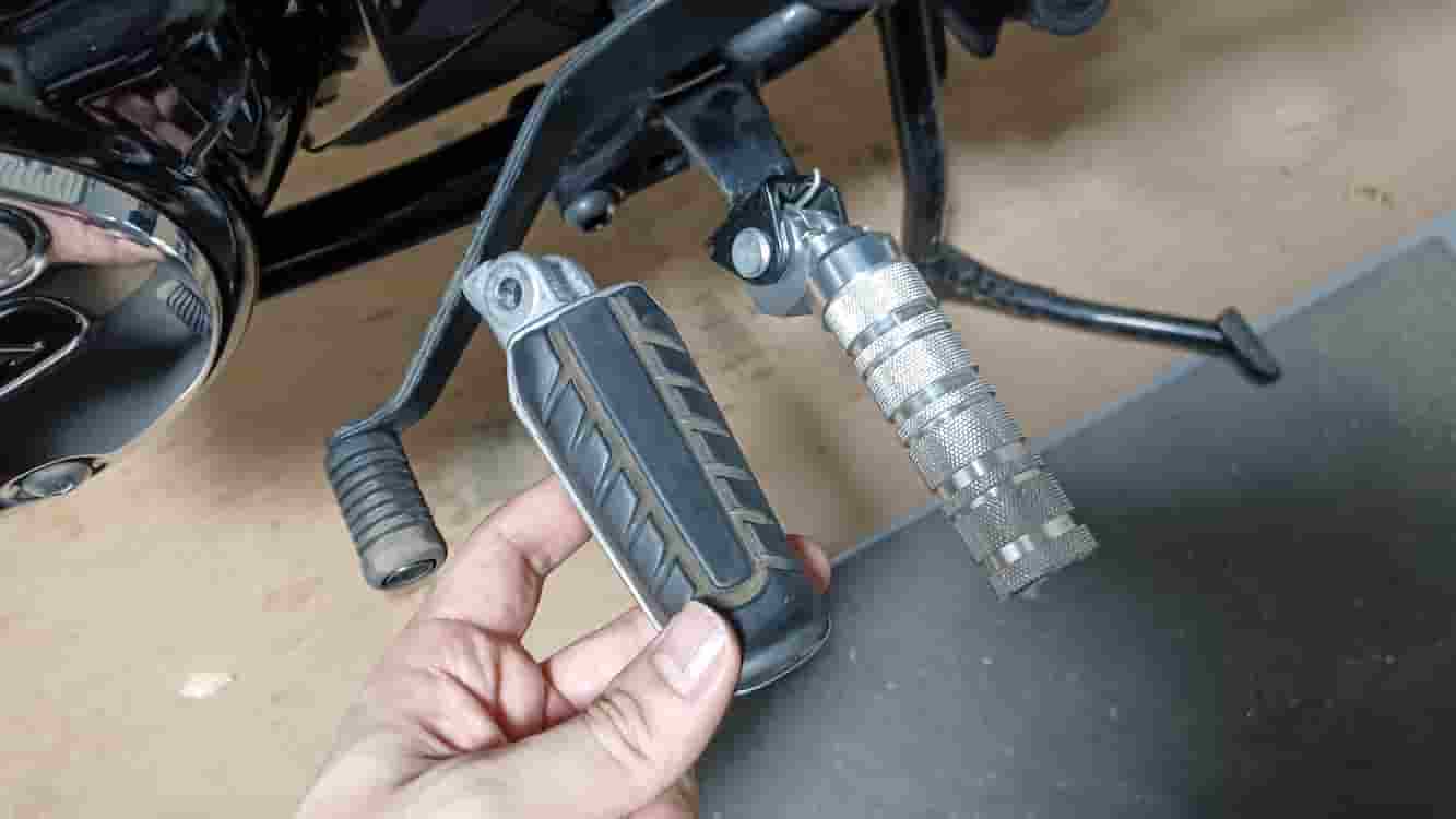 GB350 純正ステップ GB350 純正ステップ